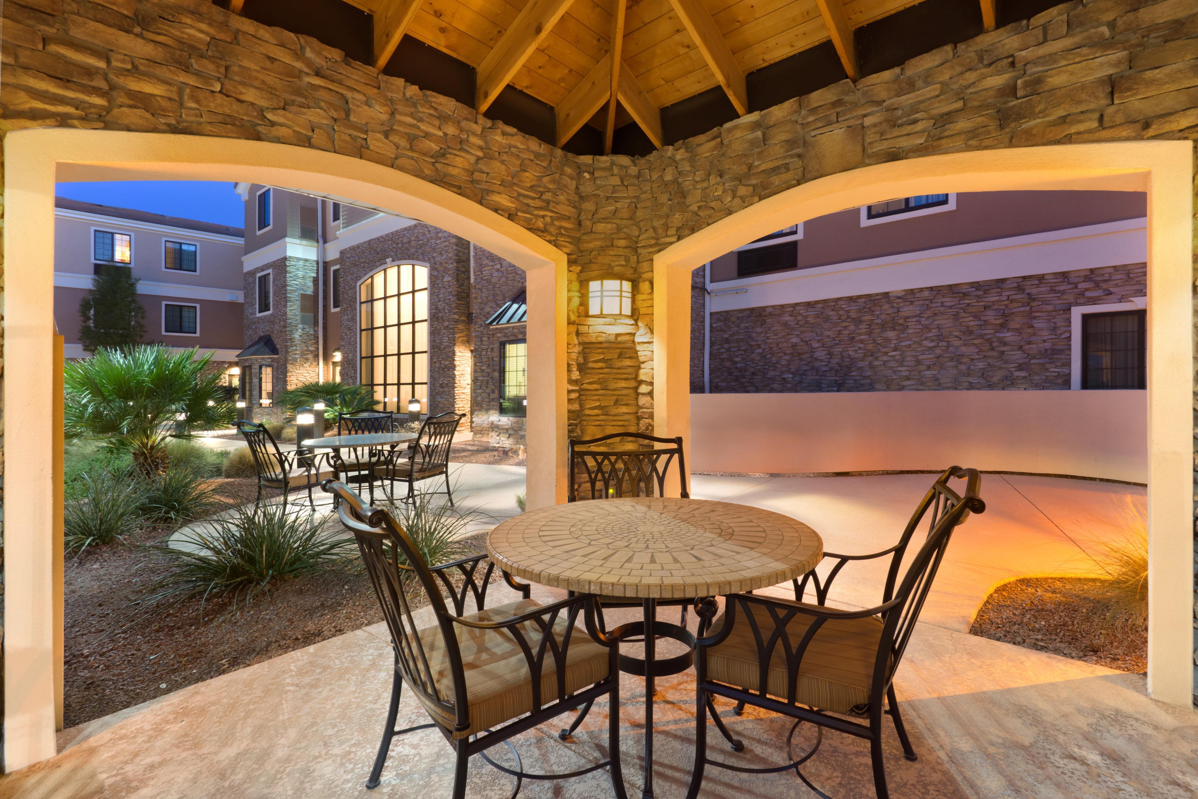 Staybridge Airport By Ihg 3*