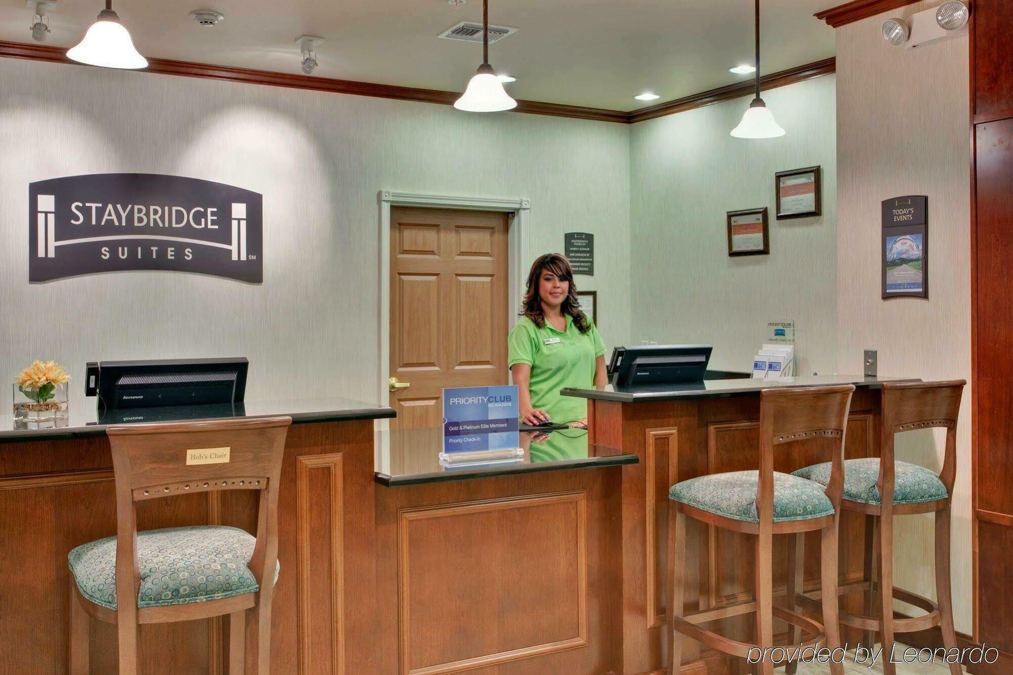 Staybridge Airport By Ihg Hotel