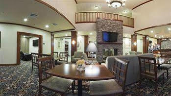 Hotel Staybridge Airport By Ihg 3*